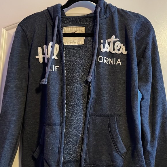 Hollister Dark Gray Hoodie - Picture 6 of 6